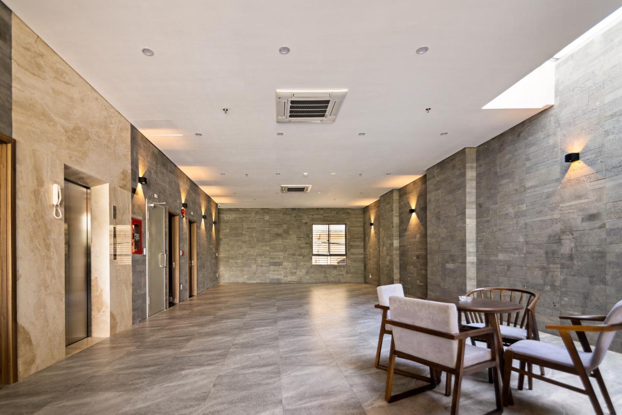 Hoang Thinh Hotel & Apartment Danang מראה חיצוני תמונה